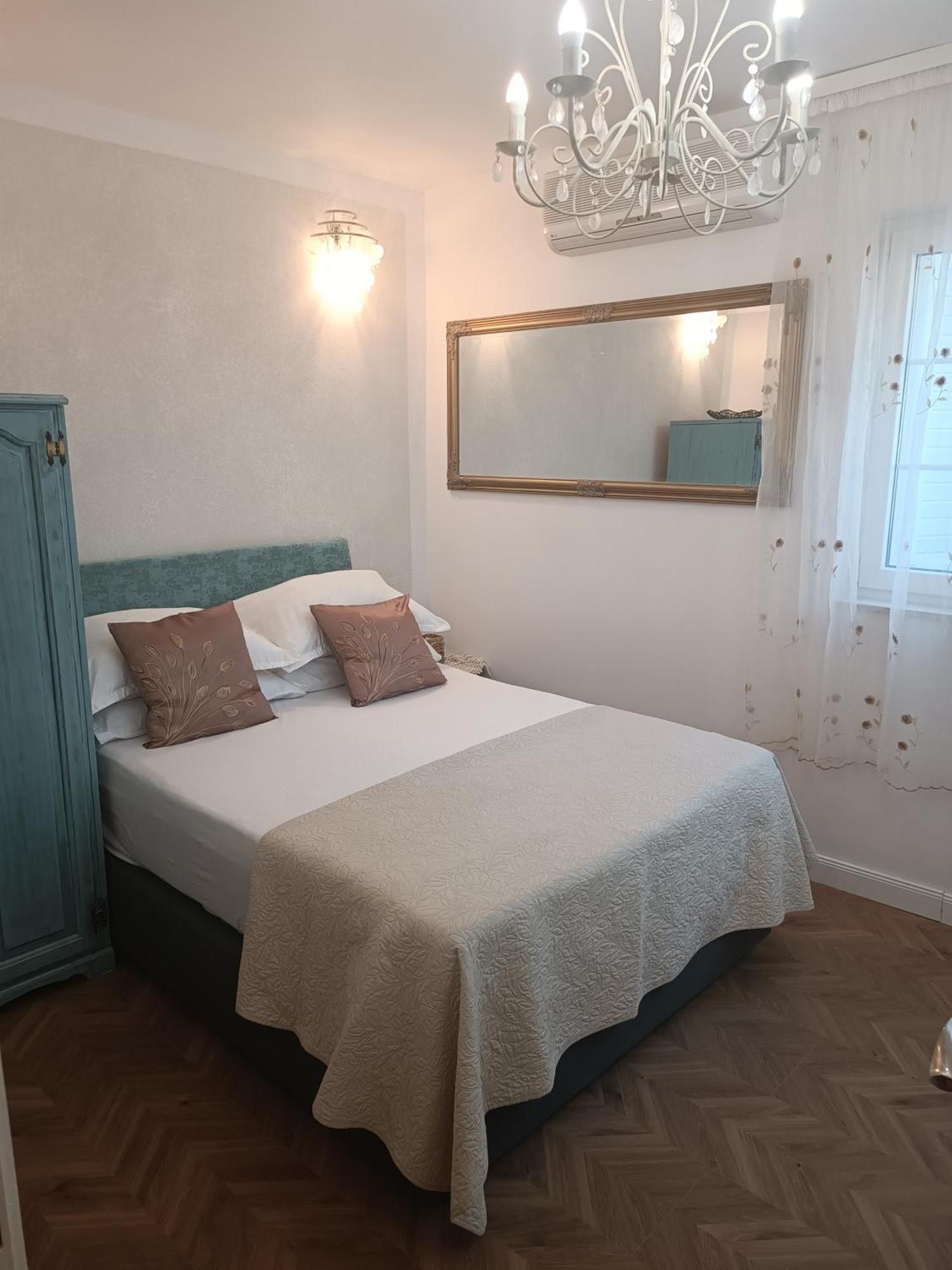 באסקה וודה Apartment Golden Sunrise - 4 Ul.Petra Svacica11 מראה חיצוני תמונה