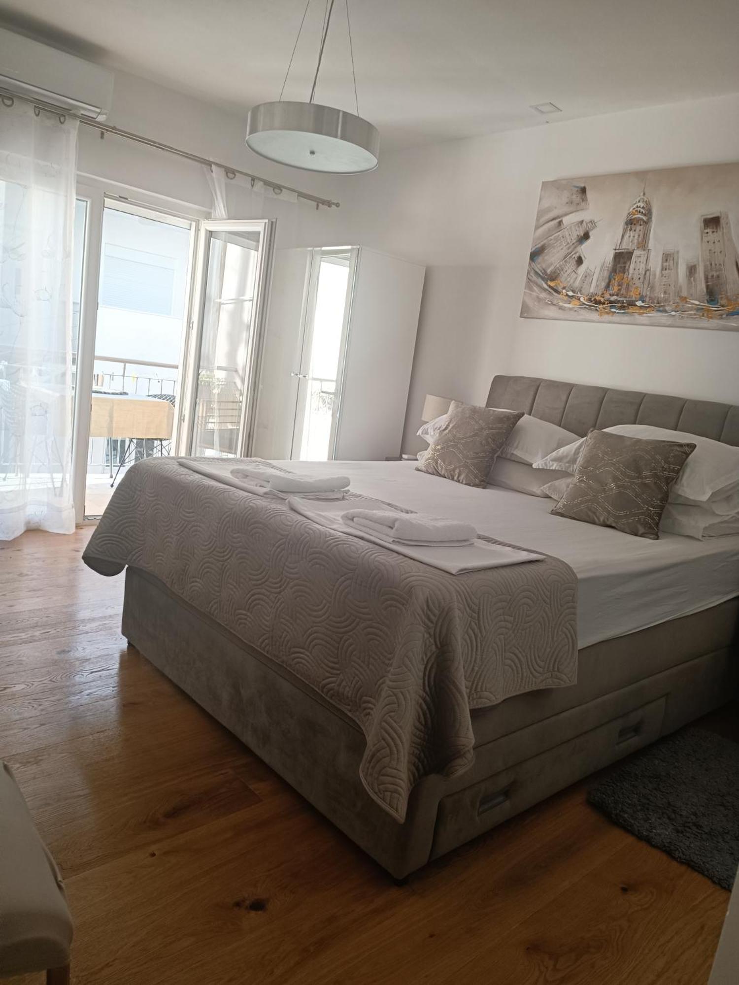 באסקה וודה Apartment Golden Sunrise - 4 Ul.Petra Svacica11 מראה חיצוני תמונה